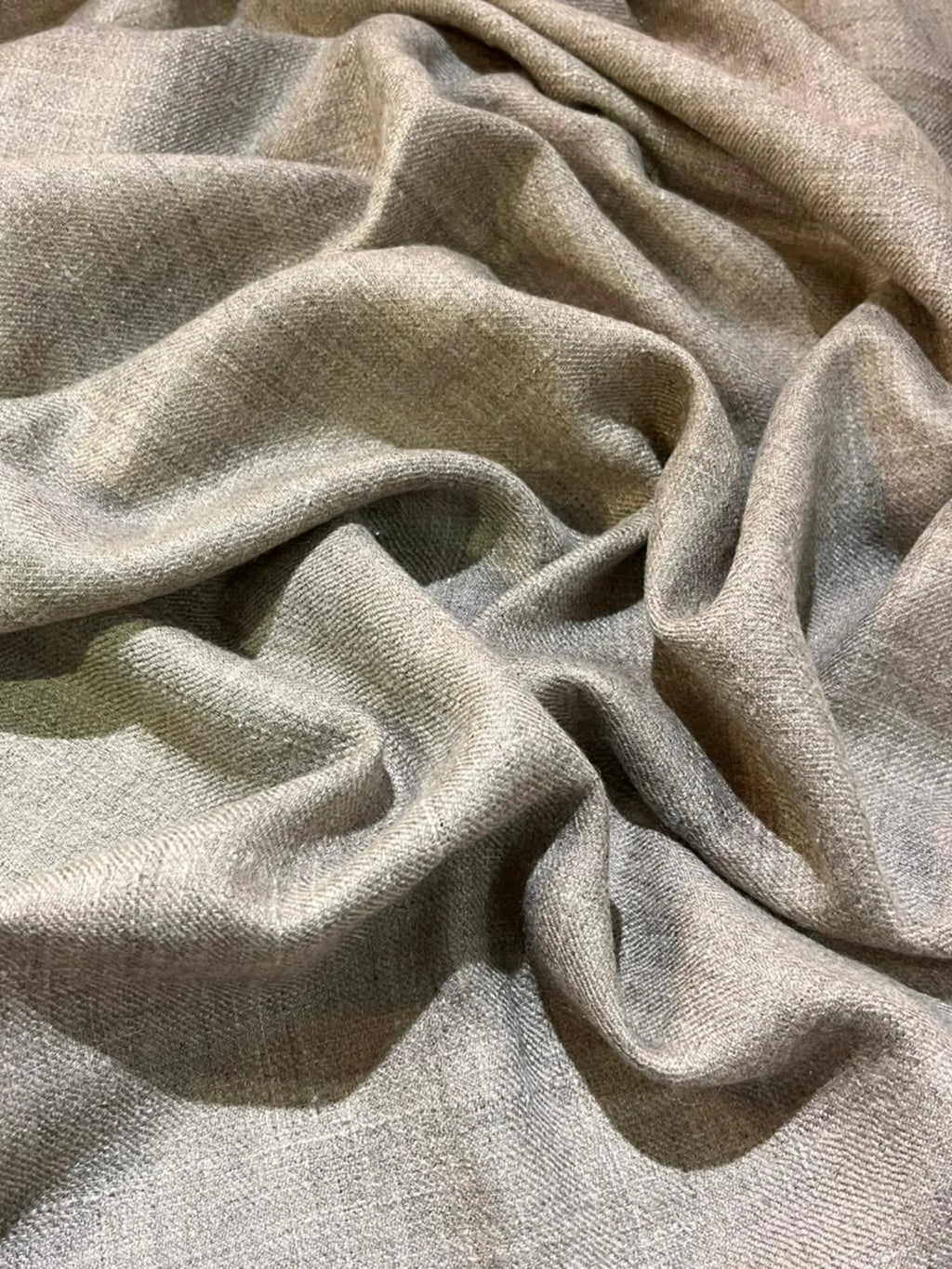 Natural White Handwoven Cashmere – 260 GSM
