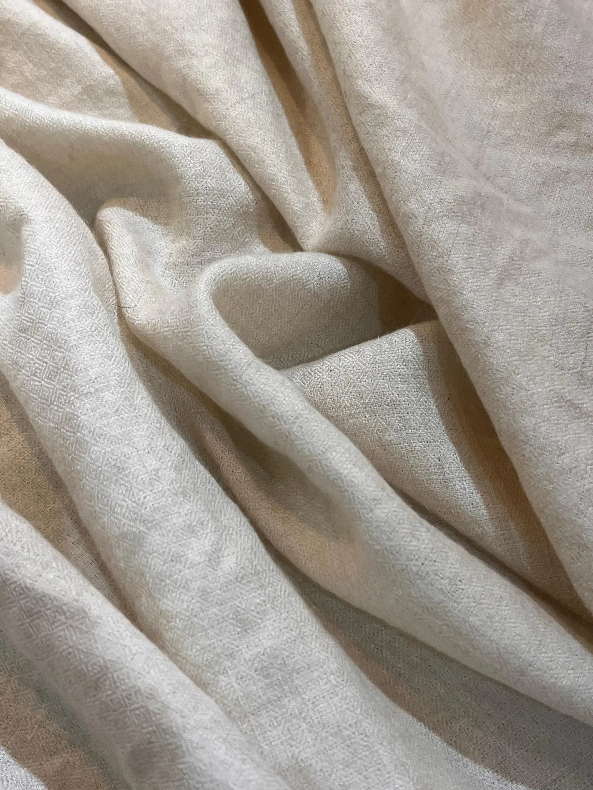 Natural White Handwoven Cashmere – 60 GSM
