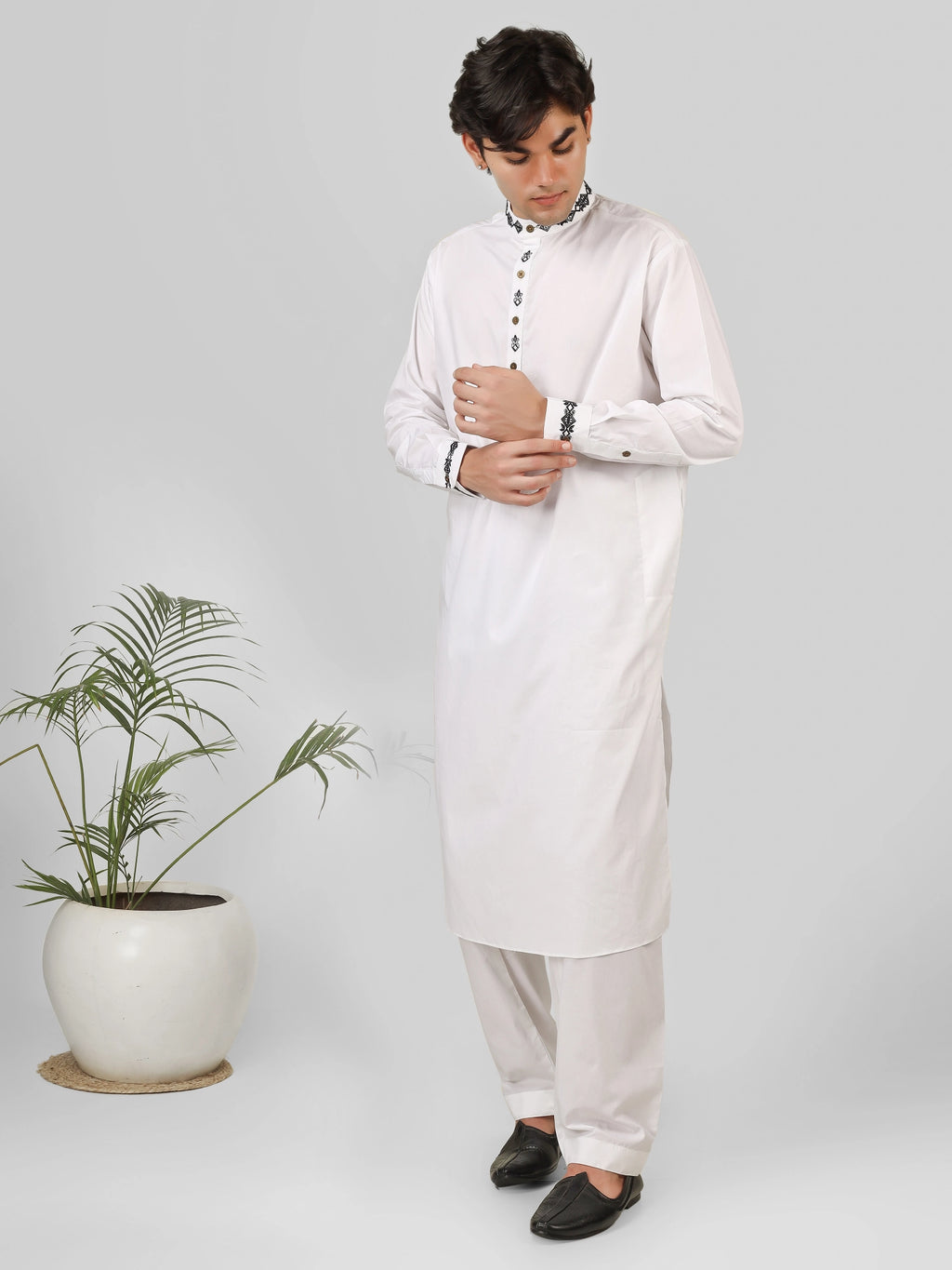 Embroidered White Kurta Pajama