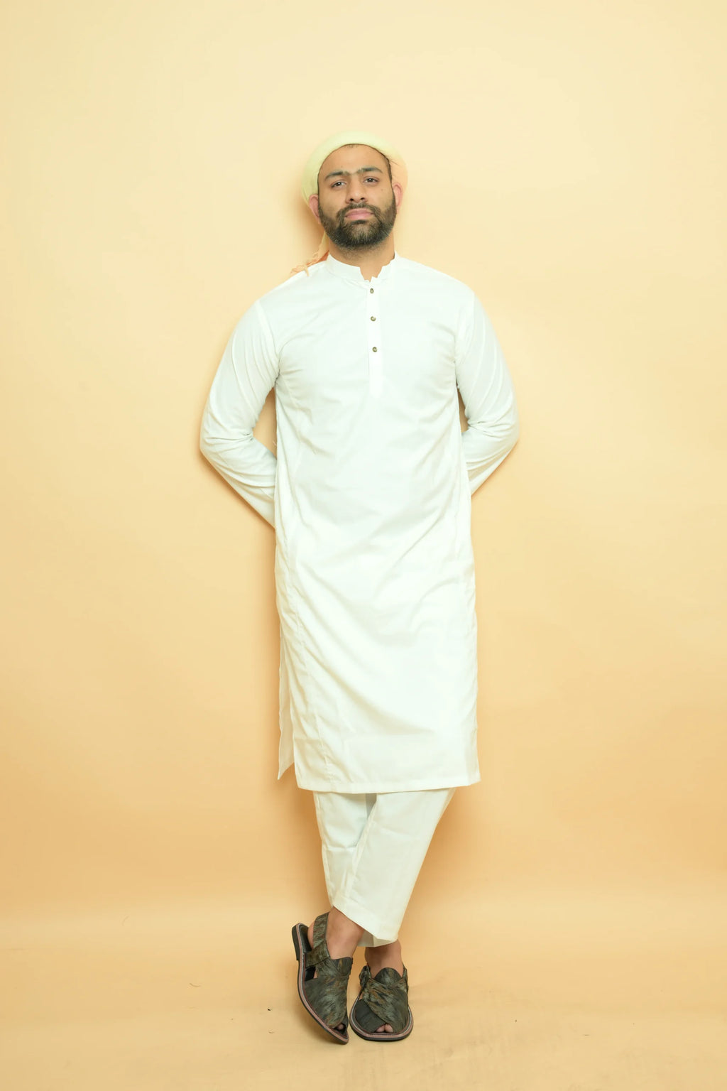 baraqah white color summer kurta pajama for men