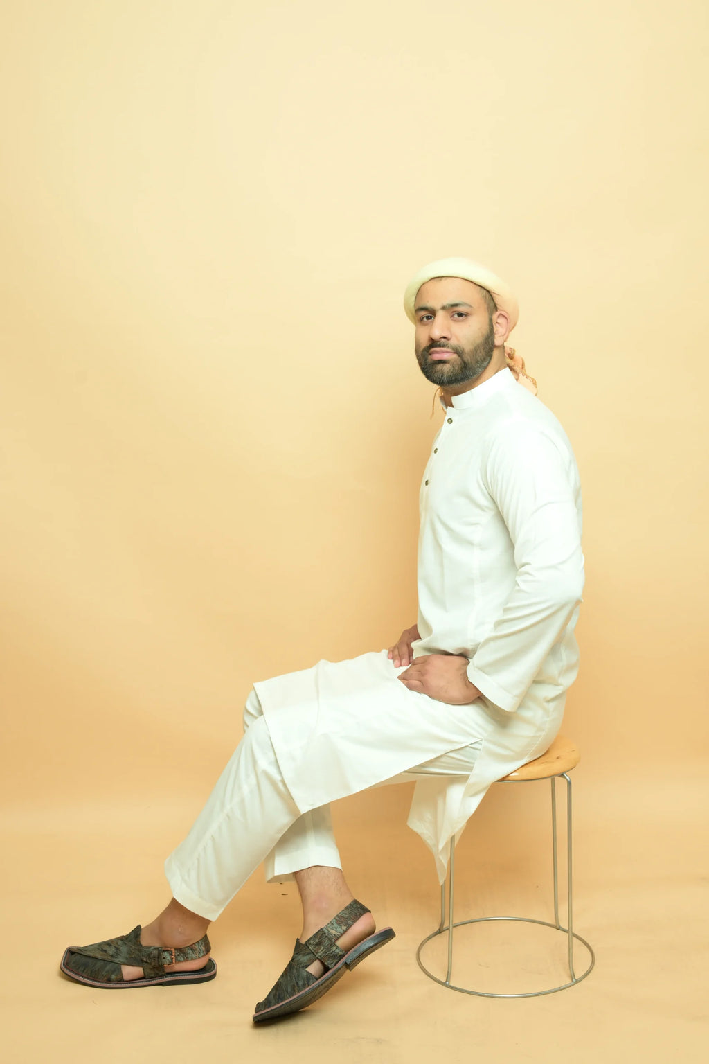 baraqah white color summer kurta pajama for men