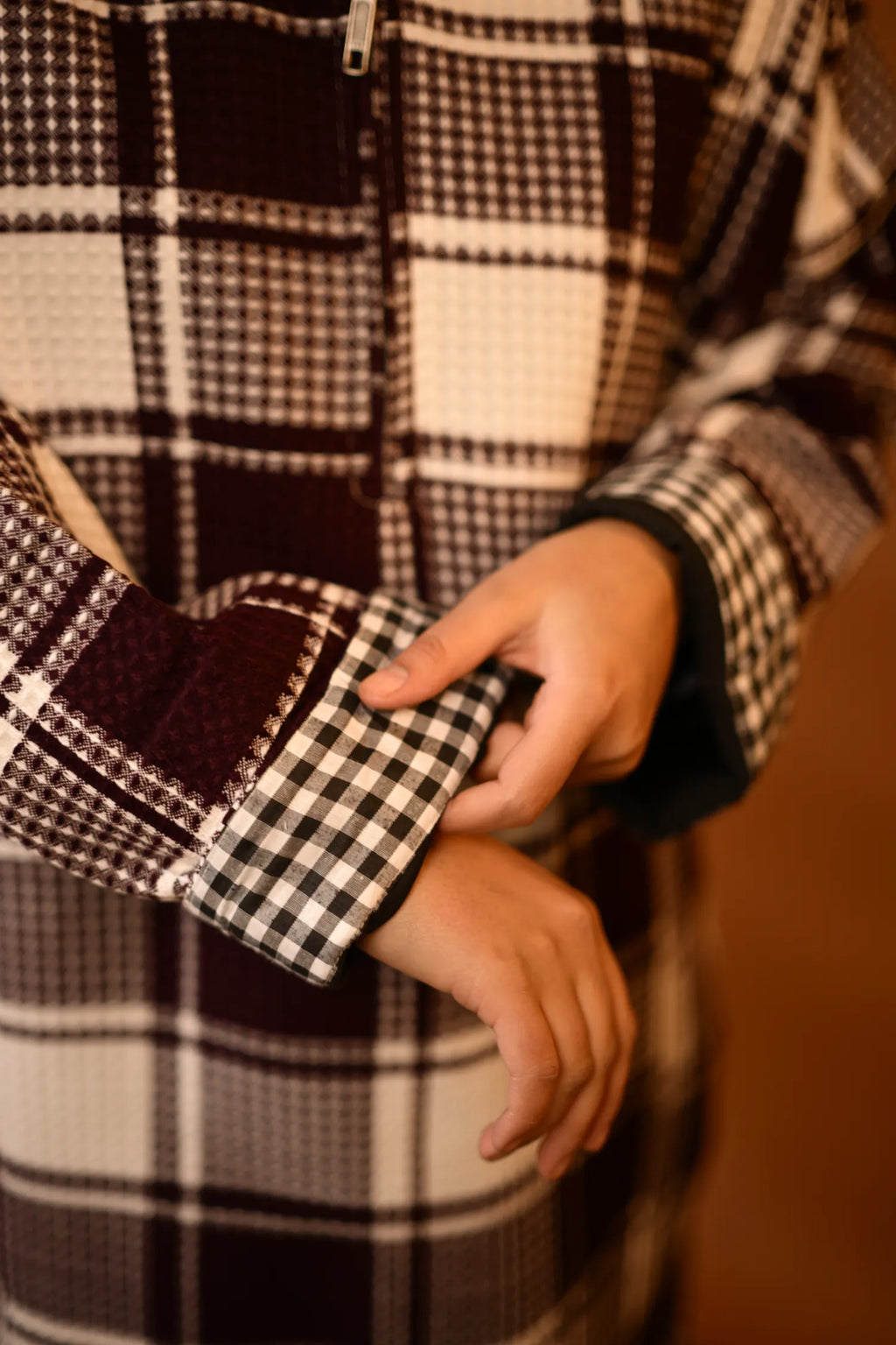 Maroon & White kashmiri Traditional Pheran