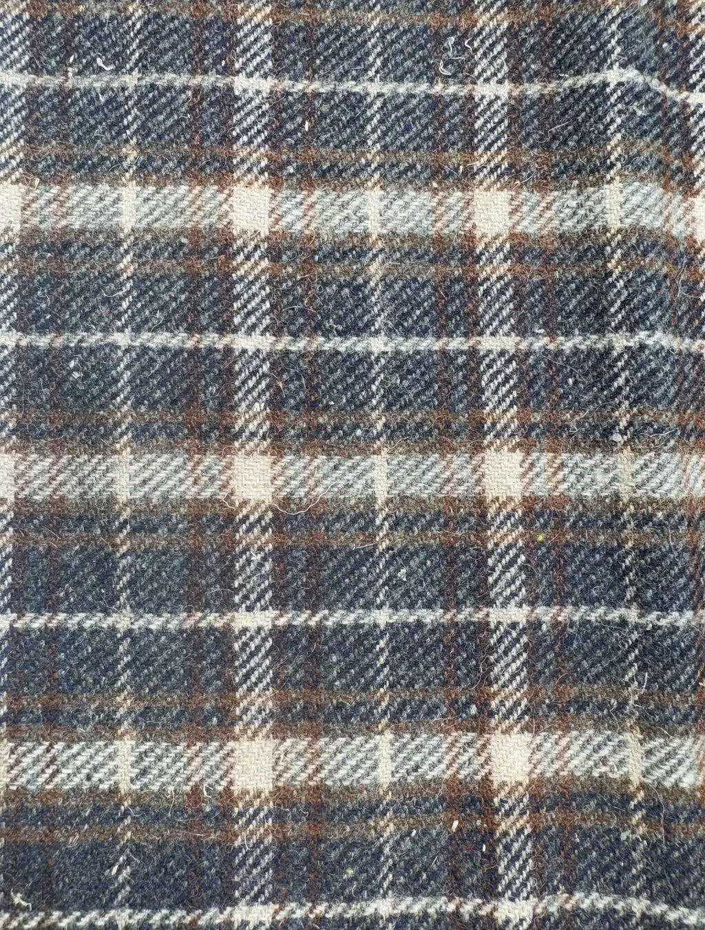 Smoky Horizon Plaid Checkered Cashmere Merino Tweed