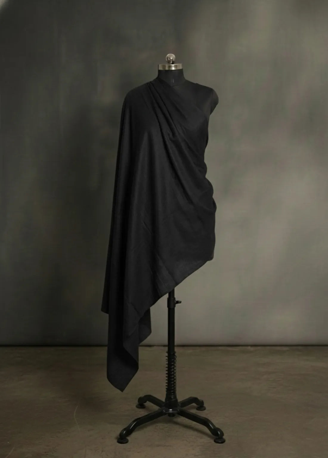 black color pure handmade pashmina shawl for women 