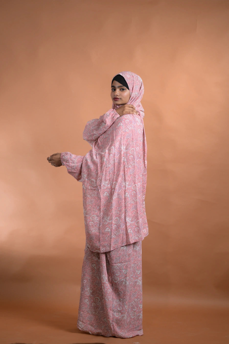 Rouge Paisley Floral Abaya