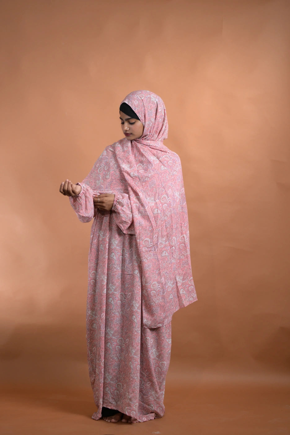 Rouge Paisley Floral Abaya